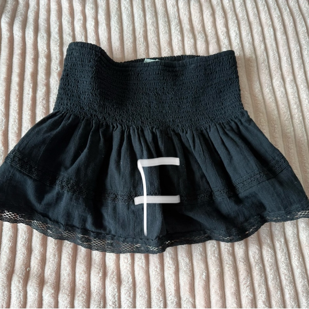 American Eagle Outfitters Black Smocked Strapless Crop Top size XS